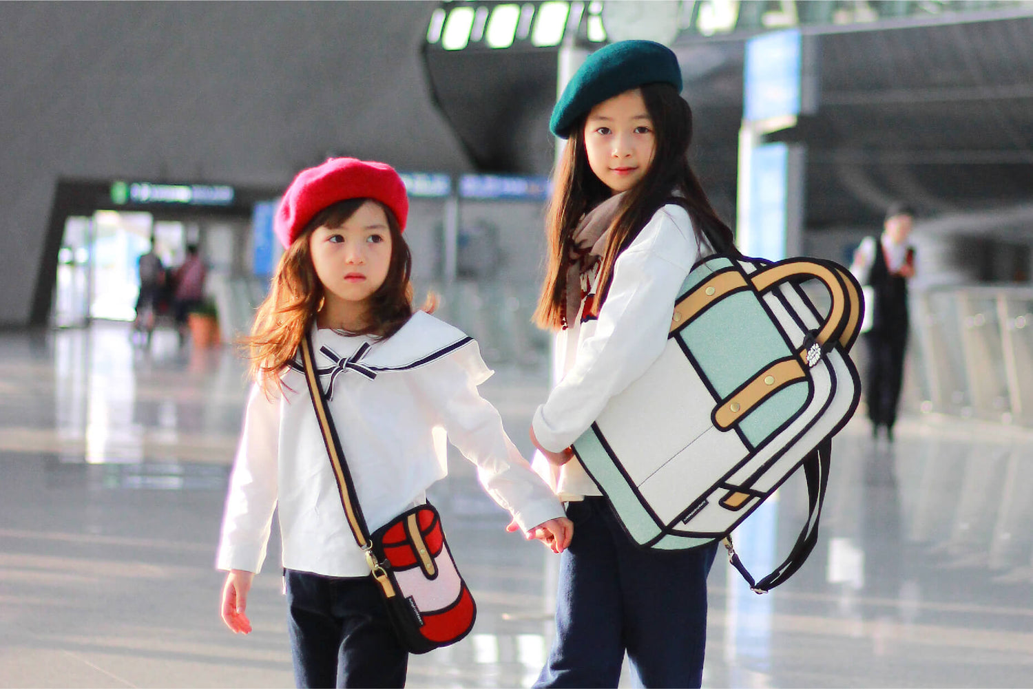Little Fashion Models' are off to Okinawa with our cute cartoon bags