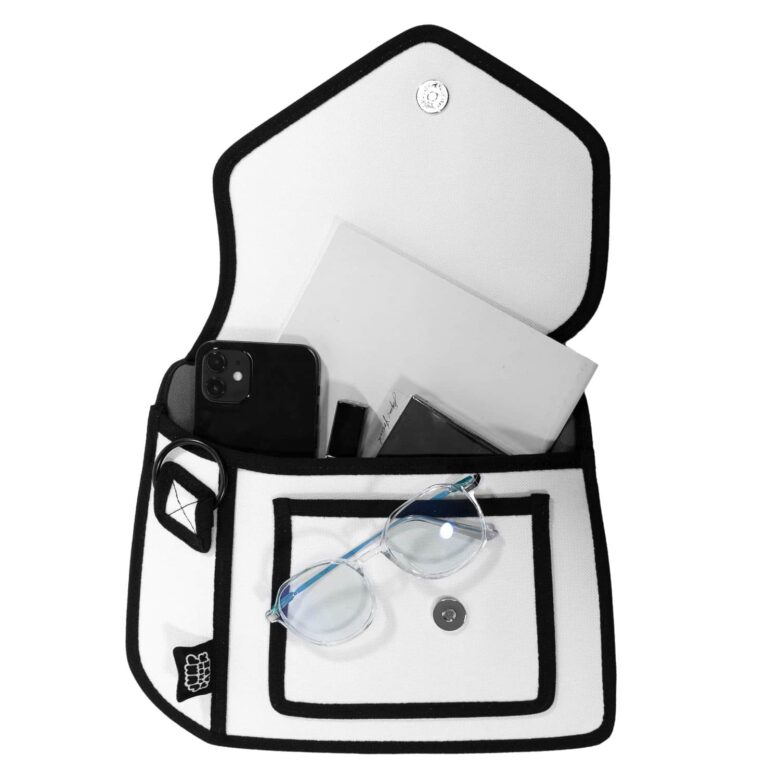 Giggle 2D Cartoon Shoulder Bag-white (4)