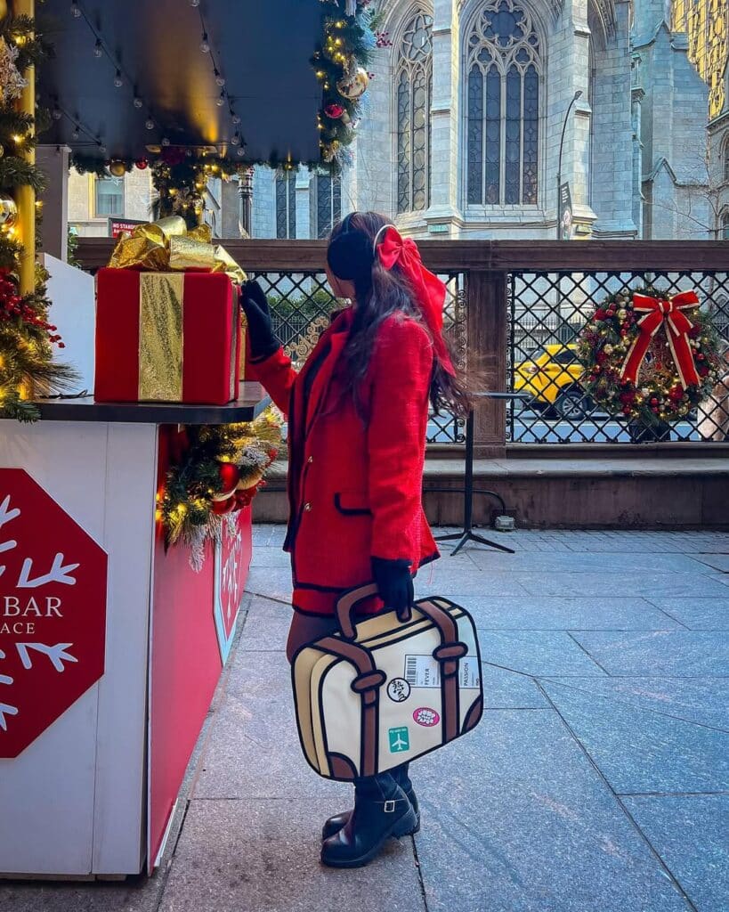 How The Travel Fever Beige Bag Become A Viral Phenomenon 1